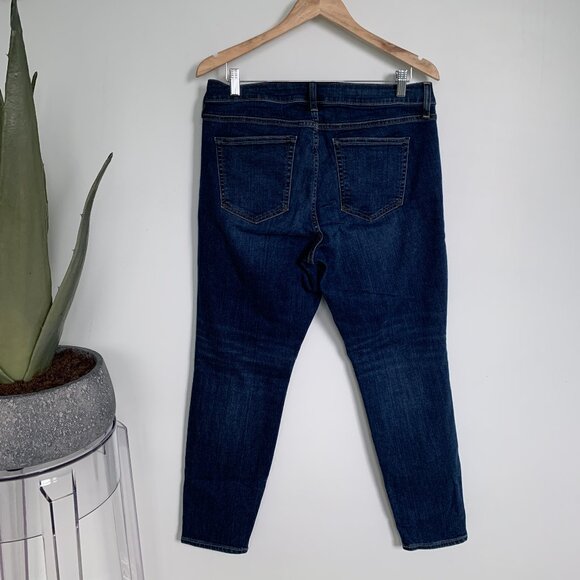 Gap Mid Rise Curvy True Skinny Jeans Dark Indigo 32 / 14 - Picture 9 of 10